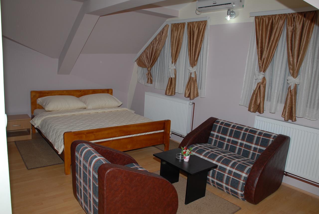 Zormaris-M Hotel Vranje Esterno foto