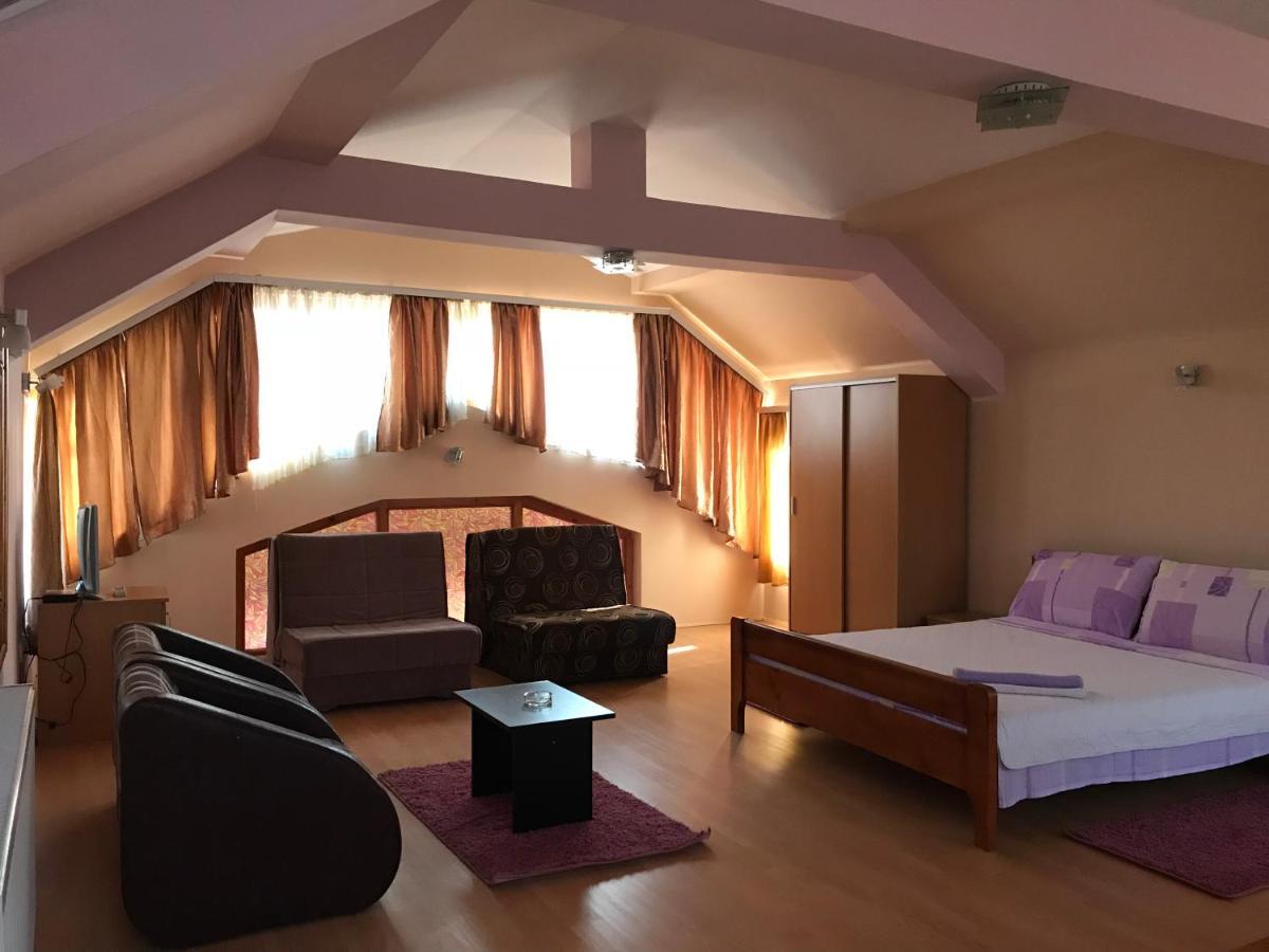Zormaris-M Hotel Vranje Esterno foto