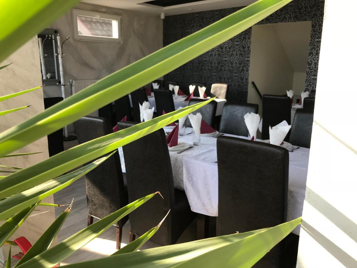 Zormaris-M Hotel Vranje Esterno foto