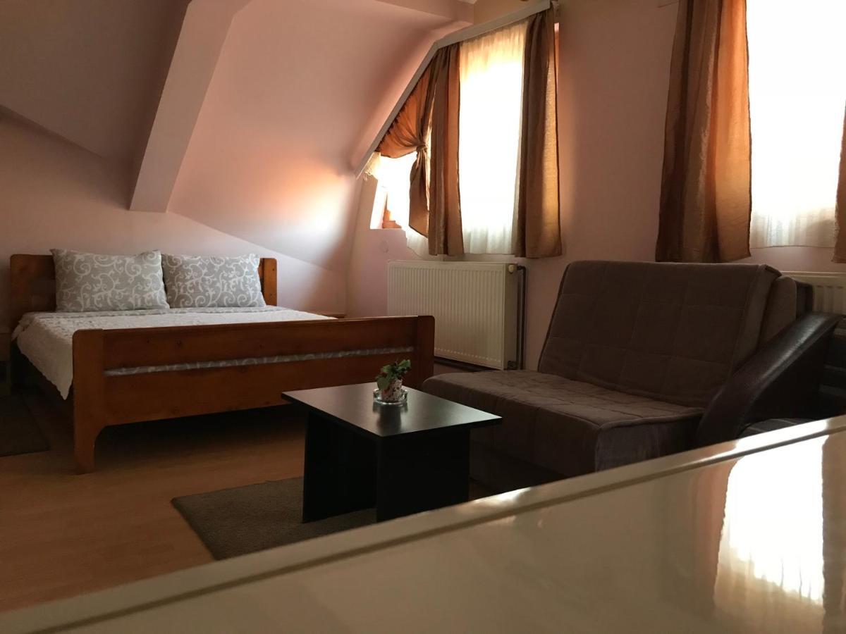 Zormaris-M Hotel Vranje Esterno foto